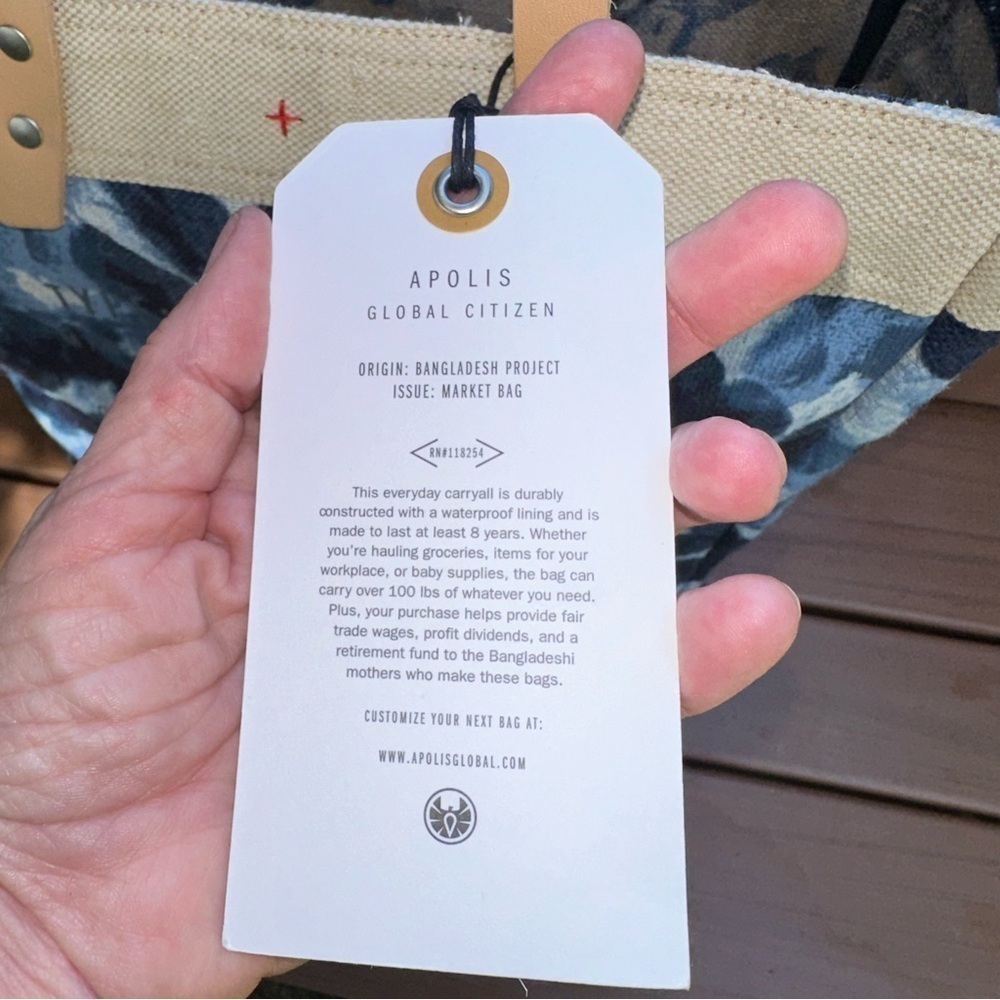 Apolis Market Bag Indigo Bloom
Collection by Liesel Plambeck new with tags - Picture 8 of 9